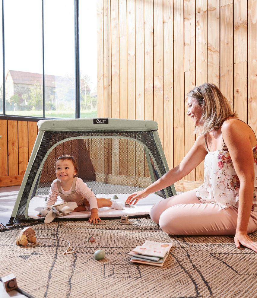 3in1 Moov & Comfy Travel Cot Sage