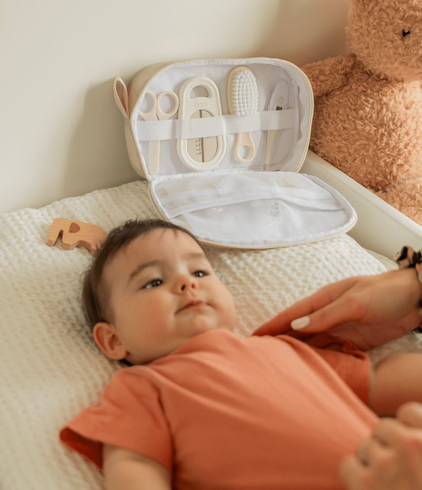 Baby Grooming Kit Sand 9 essentials