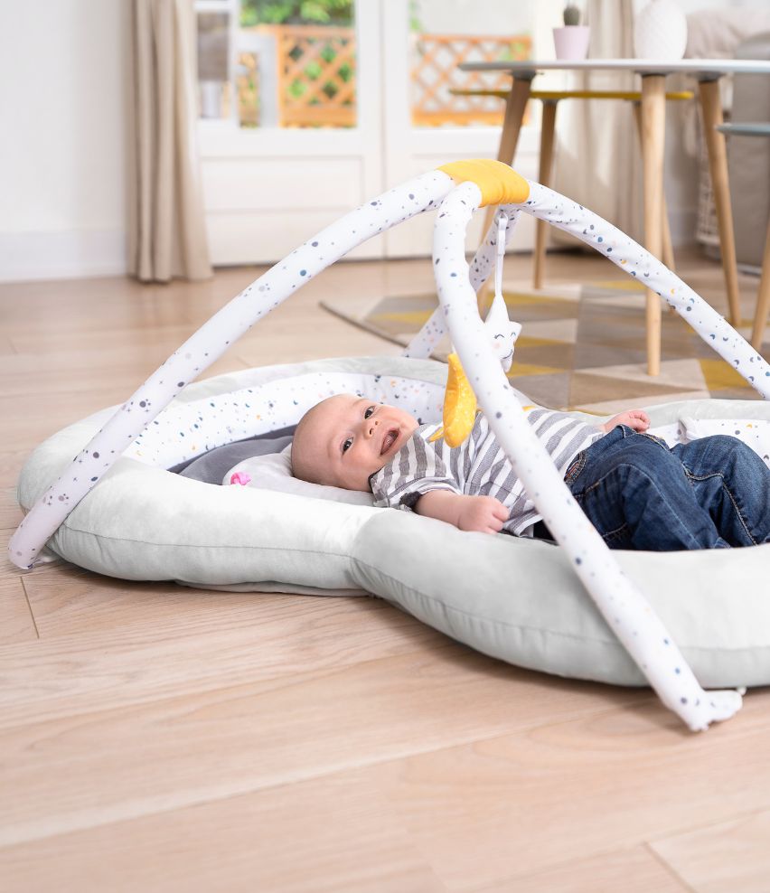 Moonlight Baby Activity Playmat Badabulle