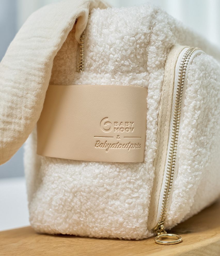 Curl White Shearling Baby Toiletry Bag