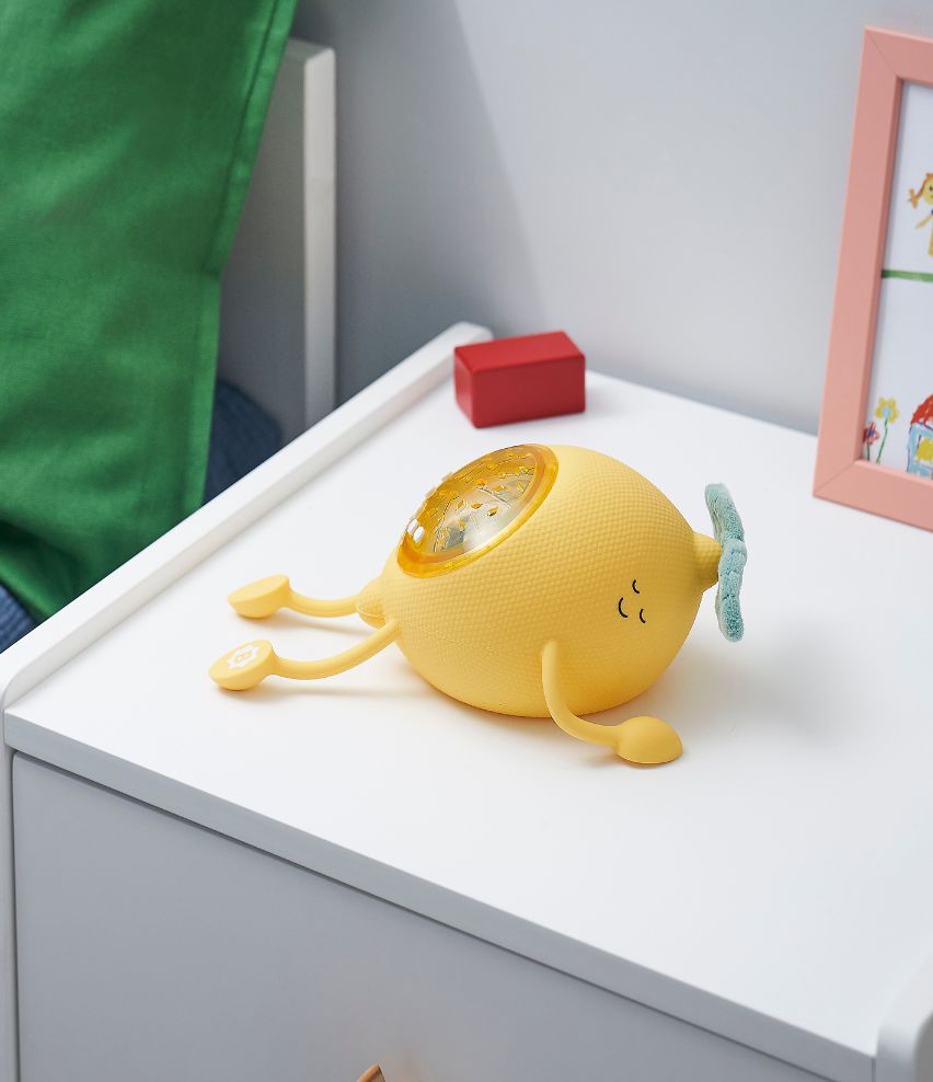 Lemon-shaped Silicone Projector Nightlight - Basil