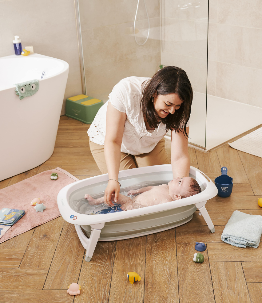 Folding Bathtub/Paddling Pool with Heat Sensor 0+ Badabulle