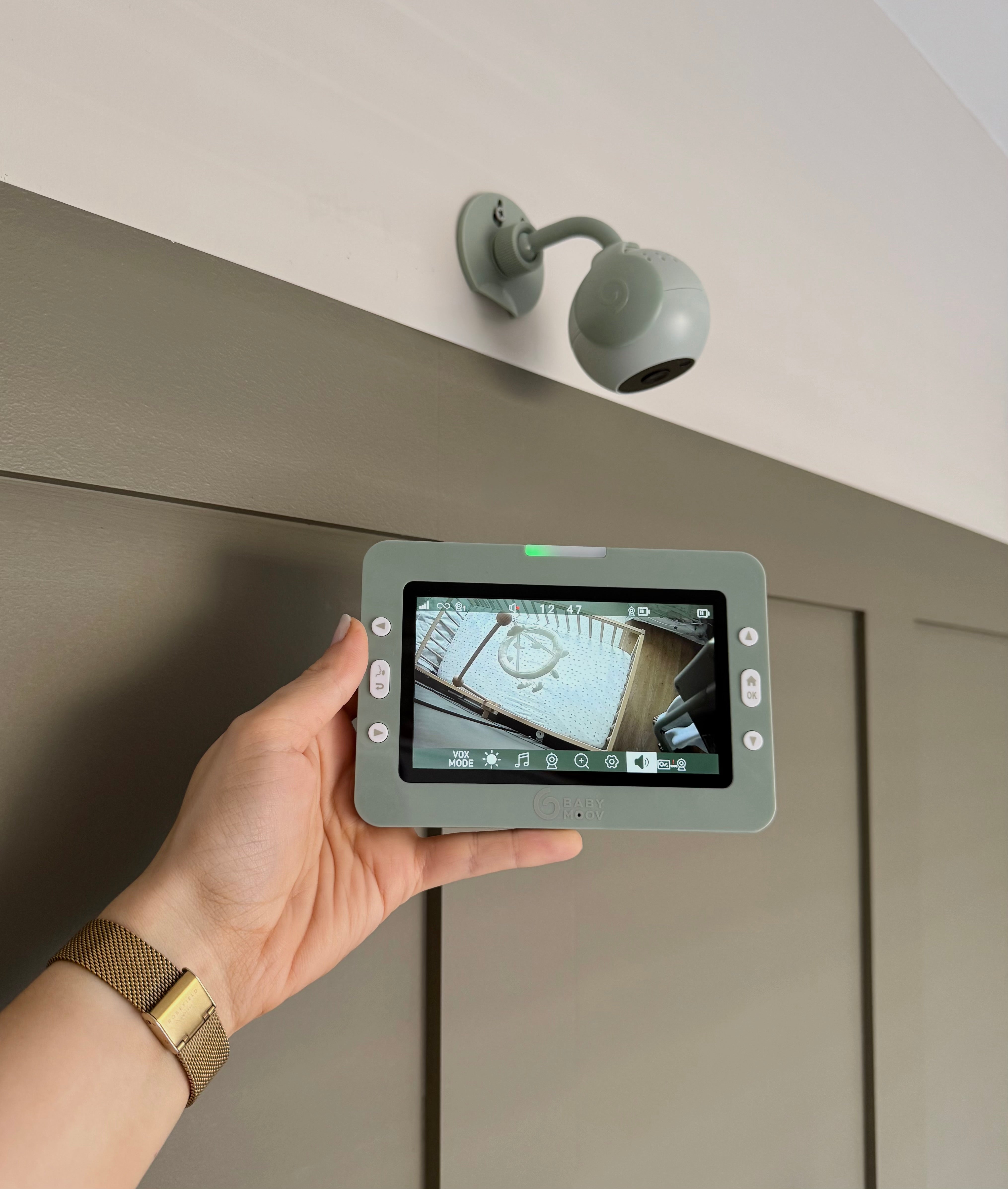 YOO Go Plus 5" HD Screen Video Monitor Babymoov