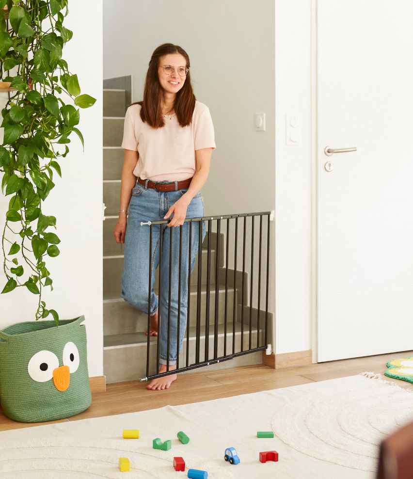 Stair Gate Munchkin Portable Gate Safe Protect XL Safety Gate (60