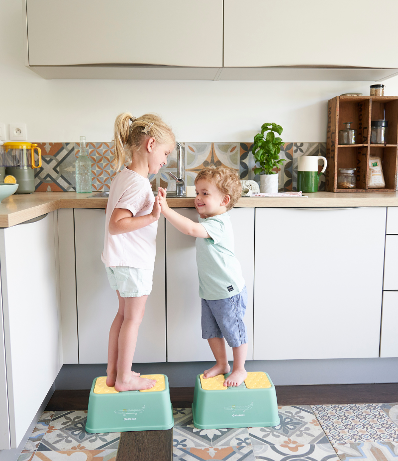 Non-slip Step Stool 18 months Badabulle