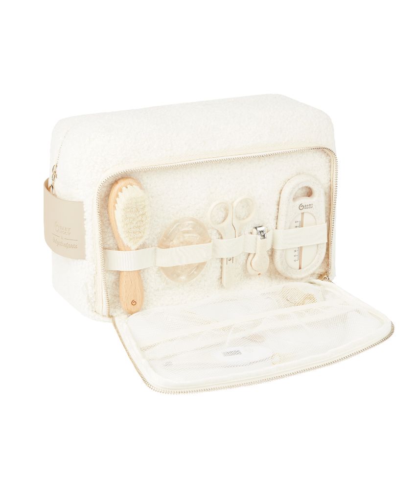 Curl White Shearling Baby Toiletry Bag